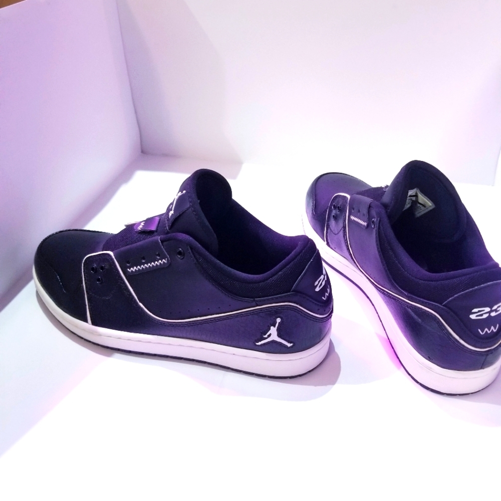 mens jordans size 10